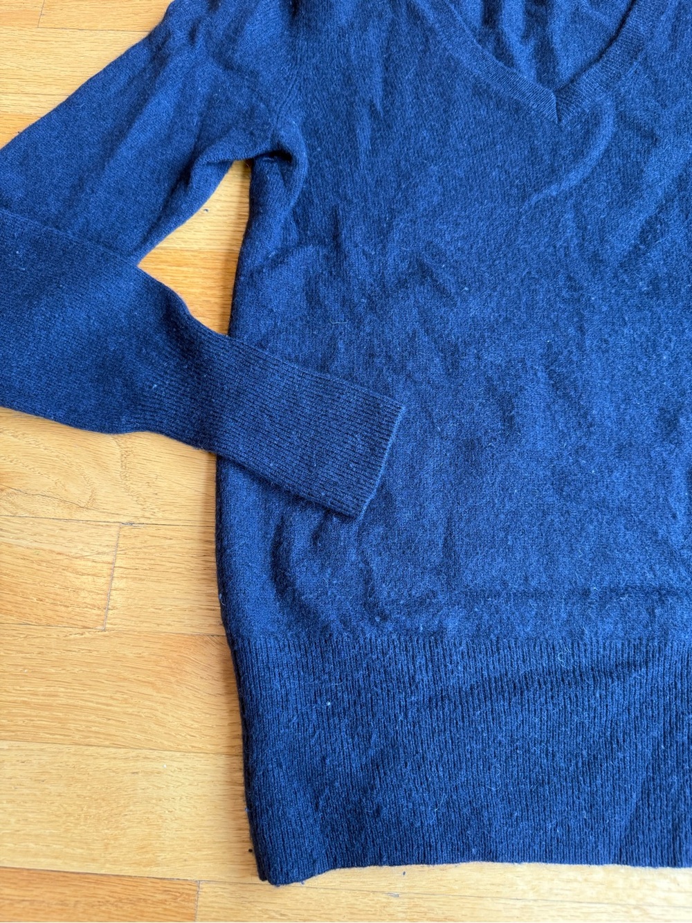 Halogen Cashmere V-Neck Sweater - Picture 3 of 5